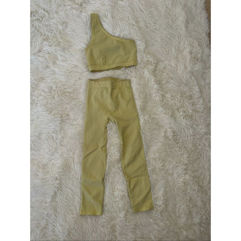 Size XS baby yellow women’s set cropped top and cropped leggings